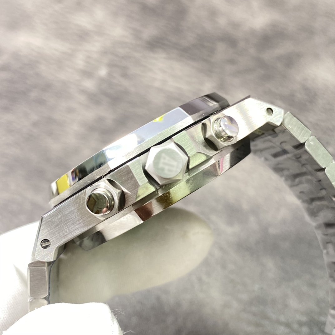 Royal Oak Style Automatic Chronograph 26331ST – White Dial with Blue Sub-Dials | Stainless Steel