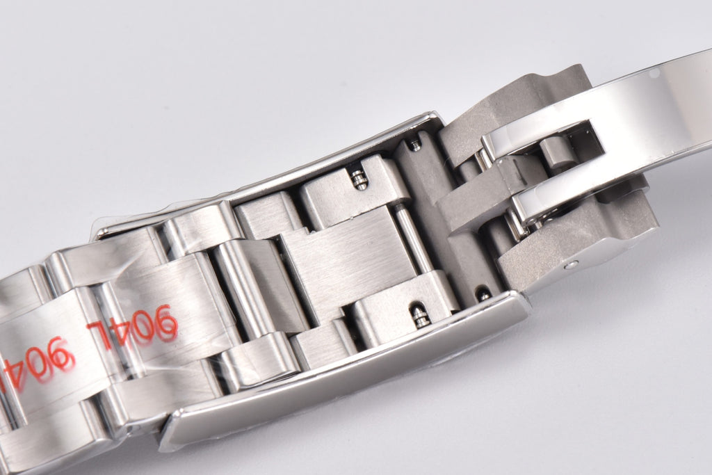 Clean Factory Submariner – Green Bezel